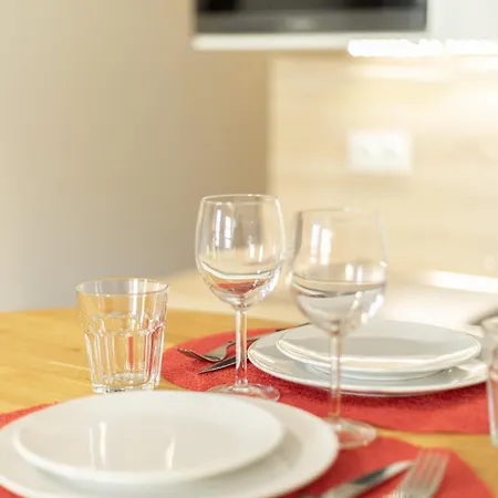 Studio Premium Tout Equipe - Arrivee Autonome - Fibre - Cafe Inclus アパート トロワ