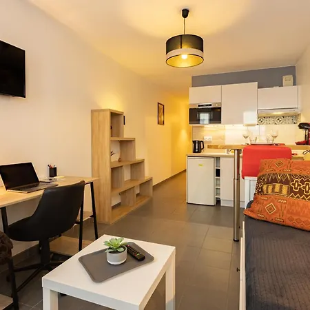 Studio Premium Tout Equipe - Arrivee Autonome - Fibre - Cafe Inclus