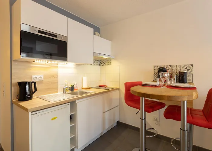 Apartment Premium Equipe - Arrivee Autonome - Fibre - Cafe Inclus